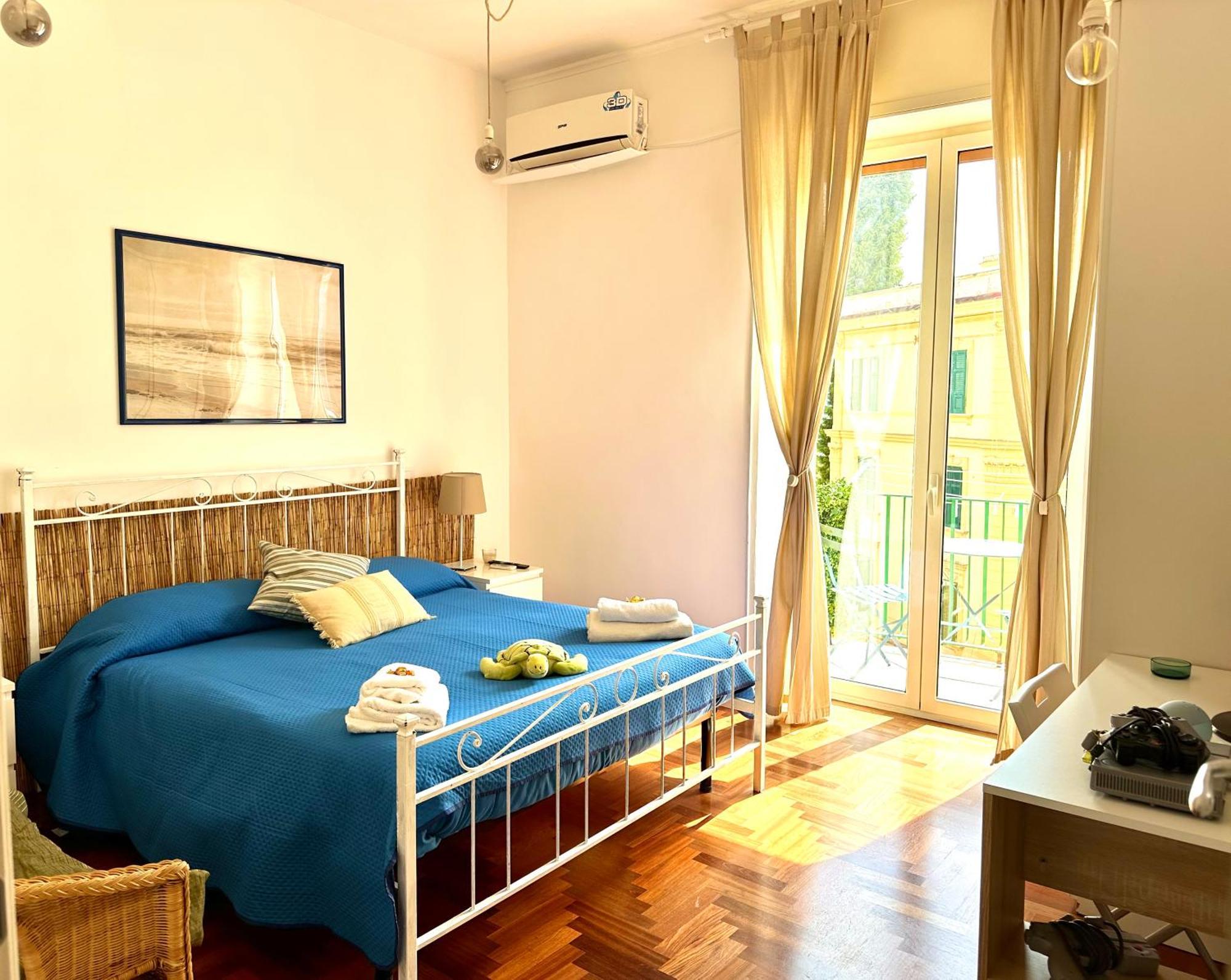 Materdei Apartments Naples Luaran gambar